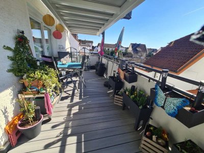 4 Zimmer-ETW. mit großem Balkon und Stellplatz im 3-Fam.-Haus