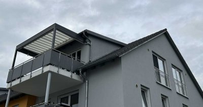 Exklusive Dachgeschoss Wohnung mit großem Balkon, Garage, barrierefrei im Grünen