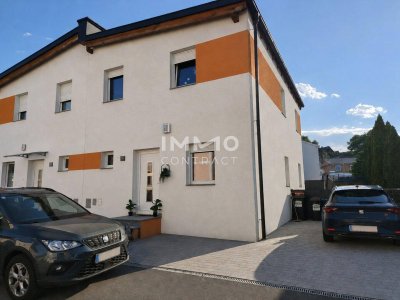 Moderne Doppelhaushälfte in Haunoldstein mit Garten und überdachter Terrasse!