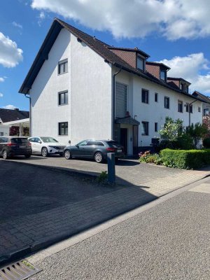 Großzügige 3-Zi Wohnung in Frankfurt Goldstein