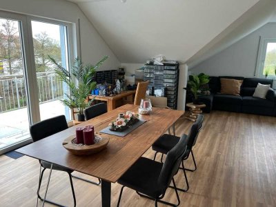 Stilvolle 3-Zimmer-Wohnung mit geh. Innenausstattung mit Balkon und EBK