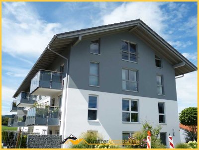 Hübsche, helle 3-Zi.-Wohnung mit Süd-Balkon, TG-Stellplatz  und Stellplatz im Freien in Waltenhofen