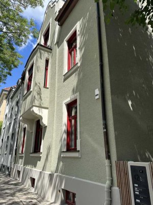Hochwertig sanierte 4-Zimmer-Wohnung mit Souterrain in Neuhausen