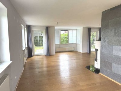 Türkheim-OT! Großzügiges Doppelhaus mit Garage, Solar, Wallbox, eleganter Einbauküche + mehr .....