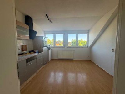 kleine Vierzimmerwohnung am Ullersdorfer Platz