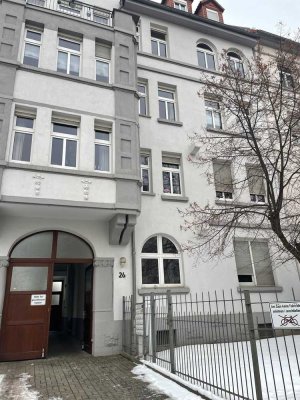 Helle Erdgeschosswohnung mit Balkon in Erfurt Nord