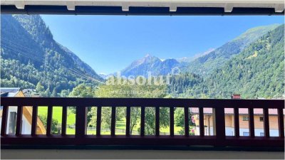 Schöne, gepflegte Penthouse-Wohnung mit 2 Schlafzimmern in guter Lage in Kaprun. Kitzsteinhornblick!