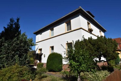 Ein- bis Zweifamilienhaus in ruhiger Lage