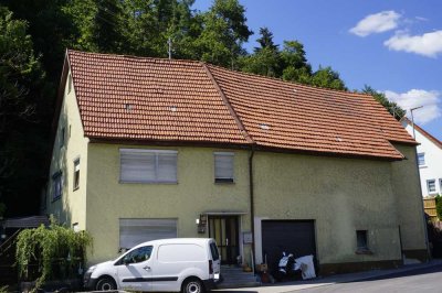 Kapitalanleger oder tüchtiger Handwerker gesucht! Bauernhaus mit Ausbaureserve wartet auf Sie!