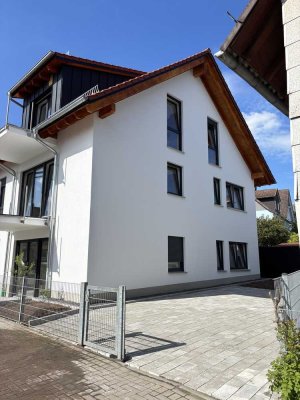 Mietwohnung Neubauwohnung Erstbezug Einbauküche Balkon