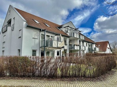 Eigennutzung oder Kapitalanleger mit WG-Potenzial? Großräumige Wohnung mit Einzelgarage!