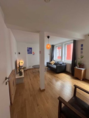 Schöne 2-Zimmer Wohnung mit Balkon und Terrasse im Herzen von Stuttgart