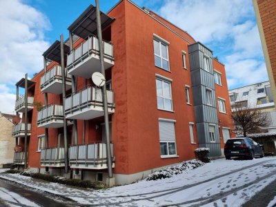 sehr geschmackvoll möblierte, kernsanierte Wohnung in grüner Lage von Frankfurt