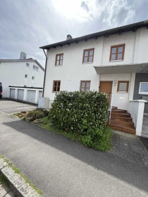 Großzügige Doppelhaushälfte in Landshut-West