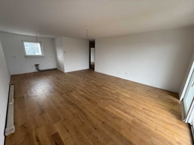 Barrierefreie 3 Zimmer-Wohnung mit Balkon, Aufzug und TG-Stellplatz - 6,3 % Rendite möglich