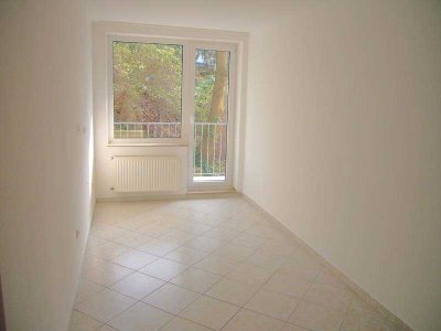 Schick+ ruhig in TH Nähe!!! Tolle Wohnung in 1. Etage!!! mit EBK Nicht WG geeignet