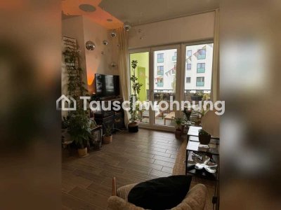 Tauschwohnung: Helle 2-Zimmer Wohnung + Balkon Nähe Ostkreuz / Suchen 3 Z.