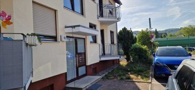 Schöne 3-Zimmer-Hochparterre-Wohnung mit Balkon in Hemsbach