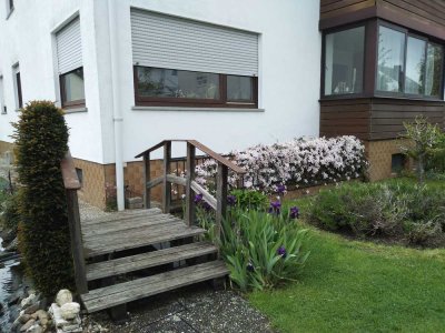 Warmmiete: Charmante, helle 4-Zimmer-Wohnung mit Wintergarten in Flörsheim