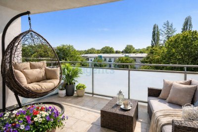 Neuer Preis! Stilvolle 3-Zimmer-Wohnung mit sonnigem Balkon und hoher Wohnqualität