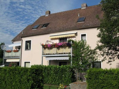 Top  sanierte 2-Zimmer-Terrassen-Whg. Regensburg, Reiheneckhaus
