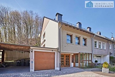 WOHNEN IM GRÜNEN - REIHENENDHAUS MIT WINTERGARTEN, TERRASSE, GARTEN, GARAGE, CARPORT IN RUHIGER LAGE