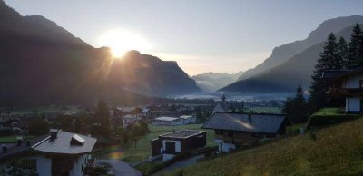 Gemütliche Tiroler Chalets in unverbaubarer Hanglage