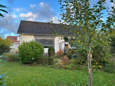 Einfamilienhaus mit Studio und großem Garten in Blaubeuren-Sonderbuch zu verkaufen