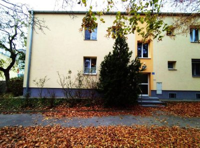Renovierungsbedürftige 2-Zimmer Wohnung mit Loggia in Wiener Neudorf