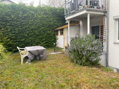 sehr schöne 2 1/2-Zimmerwohnung mit eigenem Garten
