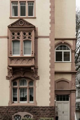 Kunstvoll inszenierte Altbau Grand Etage in absoluter Bestlage des Westends