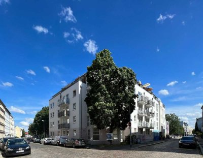 Besondere Wohnung über 3 Etagen in Stadtfeld Ost