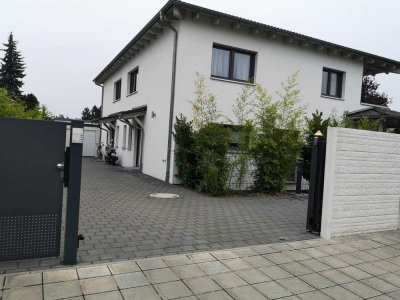 Luxuriöse Doppelhaushälfte in Top-Wohnlage, Nürnberg-Mögeldorf