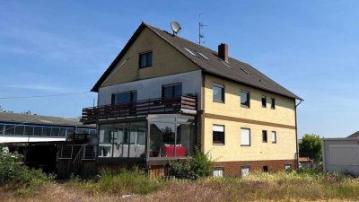 Kapitalanlage oder Wohnen und Arbeiten im 3-Familienhaus!