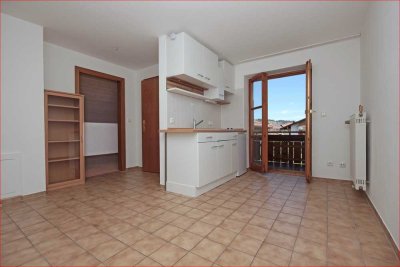 Nette Dachgeschosswohnung mit Flair!