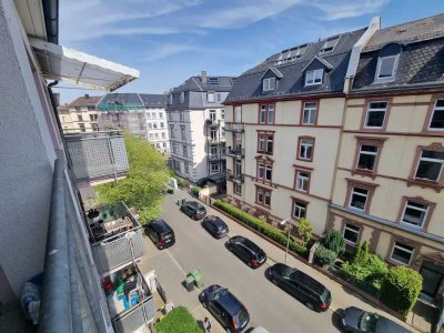 Großzügige 1-Zimmerwohnung mit sep. Wohnküche und Balkon - Top Lage Sachsenhausen