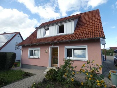 Kleines Einfamilienhaus mit Potenzial in zentraler Lage von Tannhausen