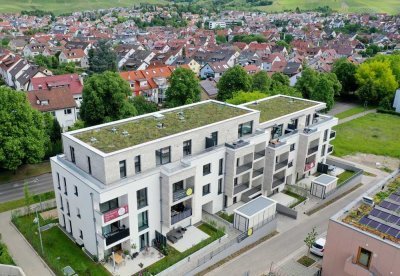 Kurzfristig bezugsfertig!  5-Zimmer-Wohnung im 1.OG mit 2 Loggien nach Süden