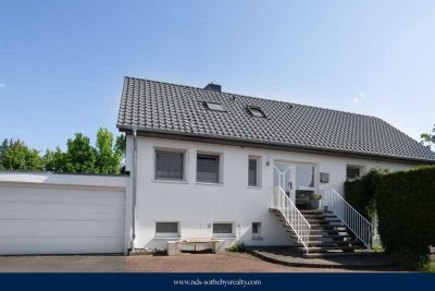 Isernhagen: Modernes, familienfreundliches Einfamilienhaus im Grünen