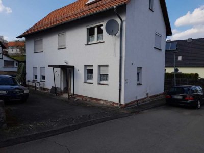 Einfamilienhaus mit großem Garten und Carport in ruhiger Lage