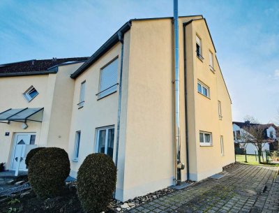Schöne, ruhige Wohnung mit Terrasse und Garten