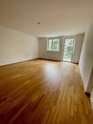 helle 3-Zimmer Neubauwohnung mit großzügigem Balkon nahe U1!