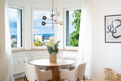 4-Zimmer-Wohnung mit Balkon in direkter Rheinblicklage zu verkaufen!
Erstbezug nach Sanierung!