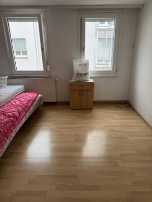 Zentral Wohnen in Reutlingen – Stilvolle Fachwerkwohnung direkt in der Fußgängerzone