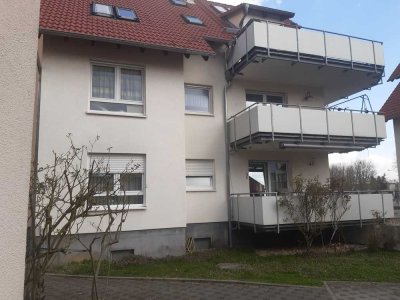 Vermietete EG-Wohnung mit Garage