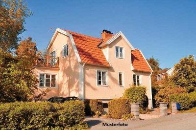 Freistehendes 2-Familienhaus in guter Wohnlage - provisionsfrei