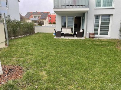 * Alles neuwertig * sonnige Terrasse mit herrlichem Garten * ruhige Randlage *
