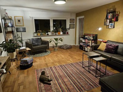 Attraktive 4,5-Zimmer Wohnung im 1. OG mit Balkon in Stuttgart-Botnang