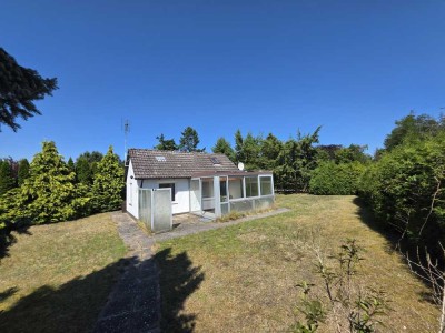 1-Raum-Bungalow mit EBK in Heidkate Wisch, strandnah gelegen / reines Wochenendhaus