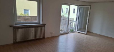 1-Zimmer-Wohnung im 1. OG mit großer Terrasse – Augsburg-Oberhausen
